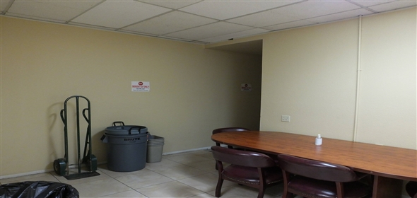 44143 20th St W Lancaster California, 93534 | Splendid Medical Office