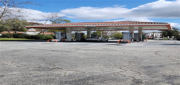 1790 S San Dimas Ave, San Dimas California, 91773 | 76 Gas Station and Property