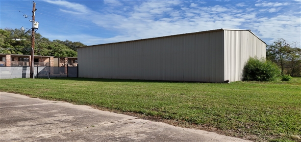 100 Martinez Dr, Monroe Louisiana, 71203 | Exclusive Warehouse for Sale