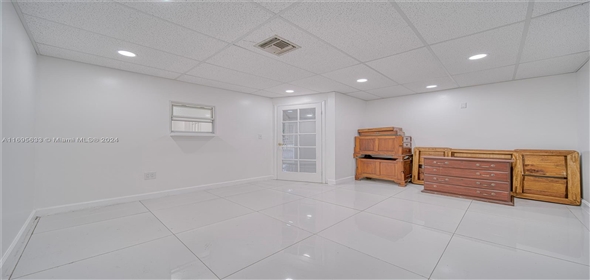 North Miami Beach North Miami Beach Florida, 33162 | Office Space