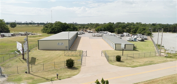 3921 N. Van Buren Bypass Enid Oklahoma, 73701 | AA North 81 Storage