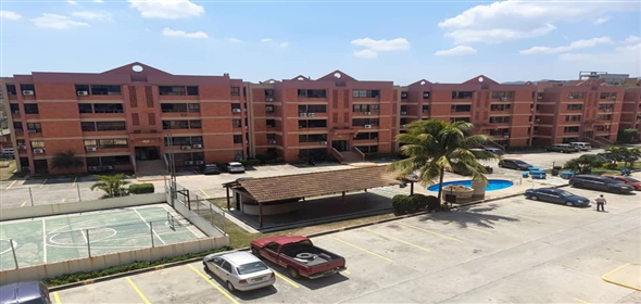 Conj. Resd. Bayona Country. Tazajal Valencia Carabobo, 2001 | Apartment in Tazajal - Apartamento en Tazajal Res Bayona