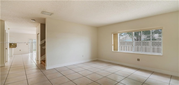 12280 SW 148th Ter # 12280 Crossings Florida, 33186 | Beautiful Townhouse