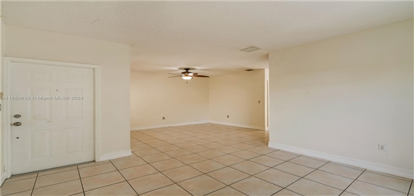 12280 SW 148th Ter # 12280 Crossings Florida, 33186 | Beautiful Townhouse