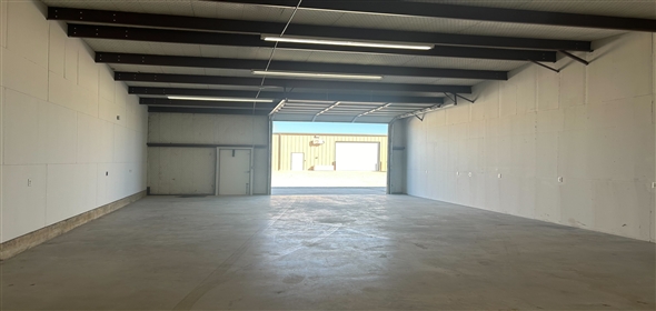 11975 Cleveland Gibbs Rd #108 Roanoke Texas, 76262 | Industrial Flex For Lease: 11975 Cleveland Gibbs Rd Suite 108, Roanoke