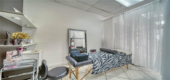 HIALEAH Hialeah Florida, 33012 | Beauty Salon