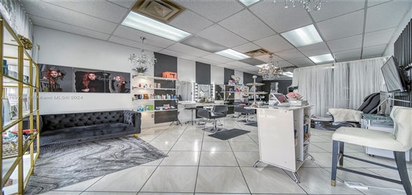 HIALEAH Hialeah Florida, 33012 | Beauty Salon