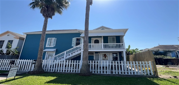 1623 Ave N 1/2, Galveston Texas, 77550 | Income Prop Near Beach