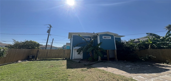 1623 Ave N 1/2, Galveston Texas, 77550 | Income Prop Near Beach