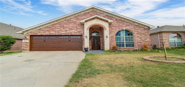 9083 Winding River Dr Fort Worth Texas, 76118 | Exclusive Home for Rent