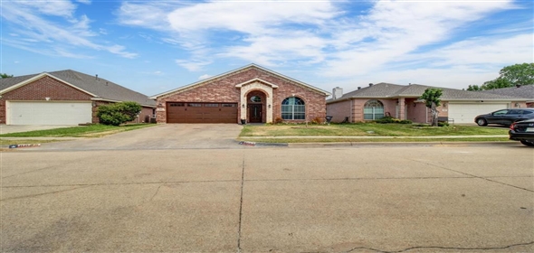 9083 Winding River Dr Fort Worth Texas, 76118 | Exclusive Home for Rent