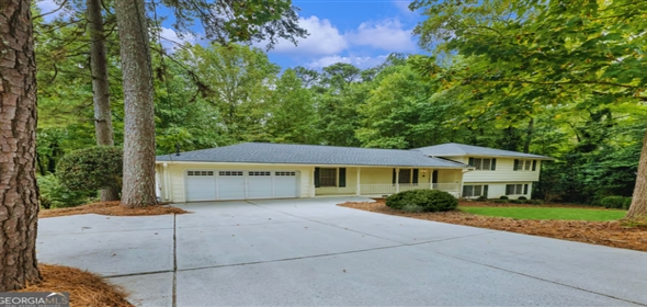 4384 Huntington Circle Atlanta Georgia, 30338 | Spectacular single family home