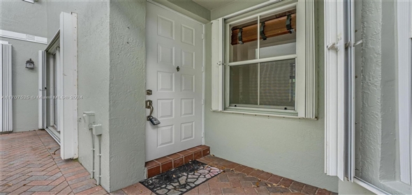 1115 Buttonwood Ln # 1115 Hollywood Florida, 33019 | Beautiful Townhouse