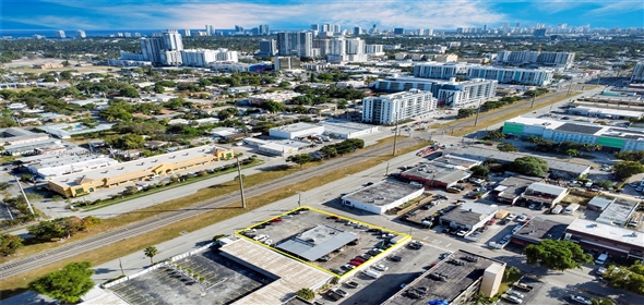 612 N Dixie Hwy Hollywood Florida, 33020 | Great free standing Building