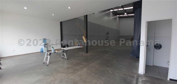 Dos Caminos Avenida Vía 24 de diciembre Mañanitas 9 Tocumen Panamá Province,  | Warehouse for sale