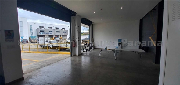 Dos Caminos Avenida Vía 24 de diciembre Mañanitas 9 Tocumen Panamá Province,  | Warehouse for sale