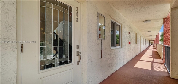 111 S Hollybrook Dr # 208 Pembroke Pines Florida, 33025 | Spectacular Condo/Co-Op/Villa/Townhouse