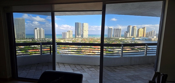 19101 NE 36 Court # 2409 Aventura Florida, 33180 | Beautiful Condo