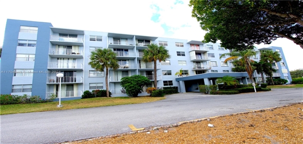 500 Executive Center Dr # 2L West Palm Bch Florida, 33401 | Townhouse/Sale