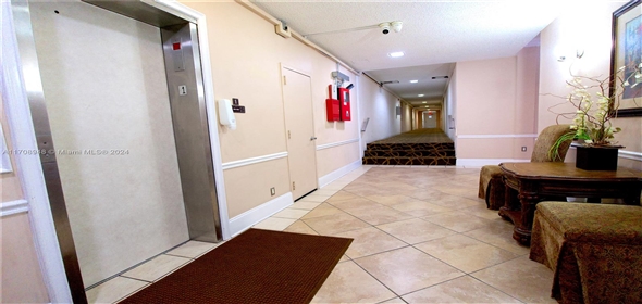 500 Executive Center Dr # 2L West Palm Bch Florida, 33401 | Townhouse/Sale