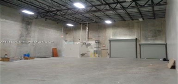 10400 NW 55th St # 100 Sunrise Florida, 33351 | Beautiful Warehouse Office