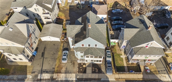 104 Dwight Street. New Britain Connecticut, 06051 | Residential/Sale/Apartment 3 Family property.