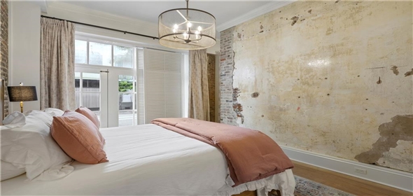 828 St Charles Avenue Unit 2. New Orleans Louisiana, 70130 | Condo/Sale/Residential