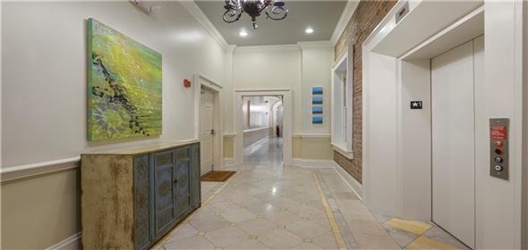 828 St Charles Avenue Unit 2. New Orleans Louisiana, 70130 | Condo/Sale/Residential