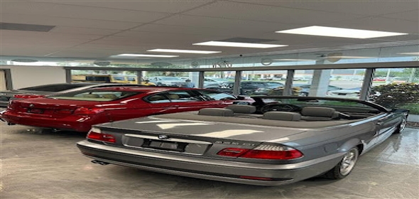 9502 N Florida Ave Tampa Florida, 33612 | Prime Retail/Showroom/Auto Dealership on High Traffic Florida Ave- Tampa, FL