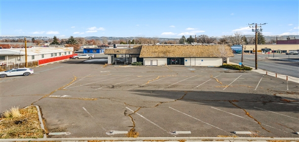 205 N Main St. Alturas California, 96101 | Commercial/Sale/vacant retail/Office Building