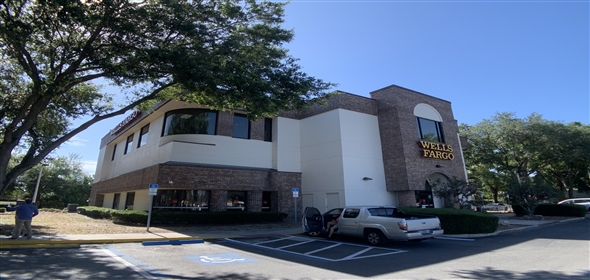 12233 N Florida Ave Tampa Florida, 33612 | Tampa Retail-Office Building/ Former Bank Building