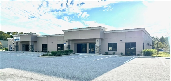 Property Description Flexible leasing options with two suites available: 3,324 SF and 3,516 SF, whic New Port Richey Florida, 34655 | Exclusive Office