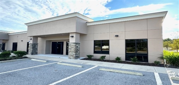 Property Description Flexible leasing options with two suites available: 3,324 SF and 3,516 SF, whic New Port Richey Florida, 34655 | Exclusive Office