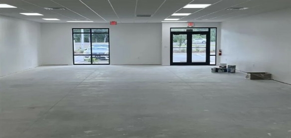 Property Description Flexible leasing options with two suites available: 3,324 SF and 3,516 SF, whic New Port Richey Florida, 34655 | Exclusive Office