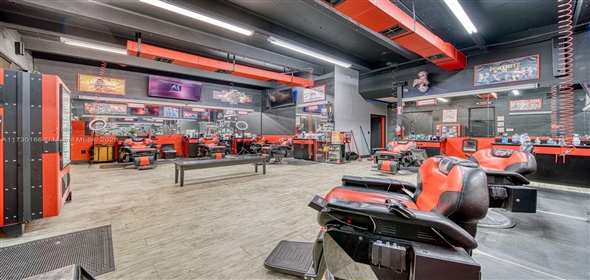 HIALEAH GARDENS Hialeah Florida, 33016 | Stunning Barbershop