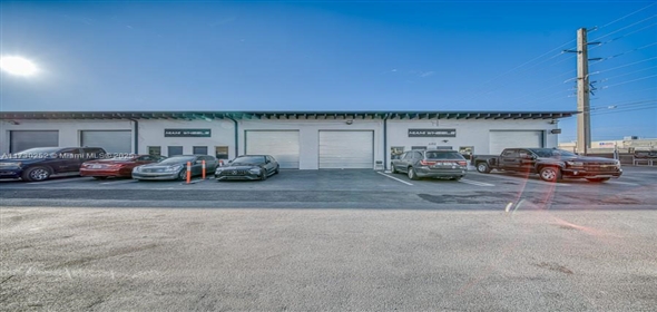 Miami Miami Florida, 33166 | Beautiful Dealership and Wholesaler