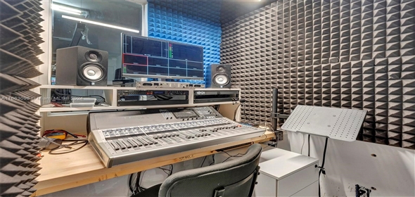 5701 NW 74th Ave Miami Florida, 33166 | Beautiful Broadcast Television ,Recording Studio