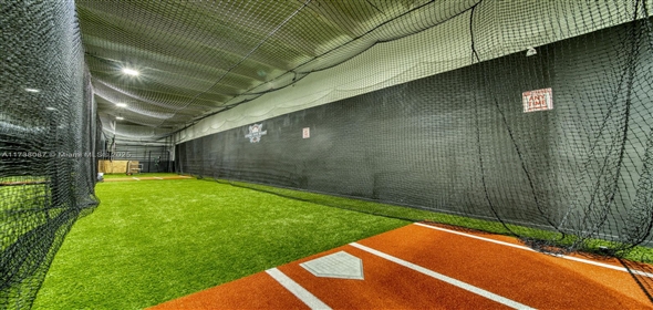 Doral Doral Florida, 33166 | Indoor Baseball Batting Cage