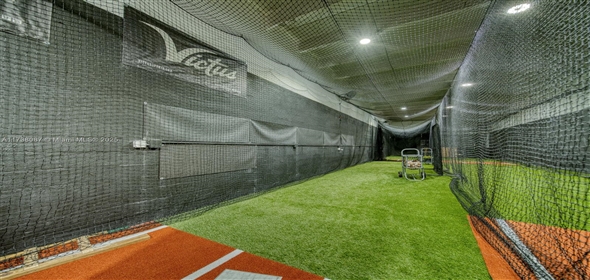 Doral Doral Florida, 33166 | Indoor Baseball Batting Cage