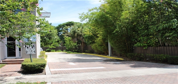 2013 Adams St # 4 Hollywood Florida, 33020 | Beautiful Townhouse