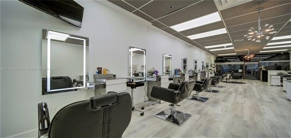 HIALEAH Hialeah Florida, 33015 | Beauty Salon