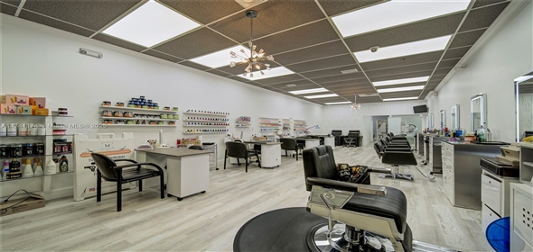 HIALEAH Hialeah Florida, 33015 | Beauty Salon