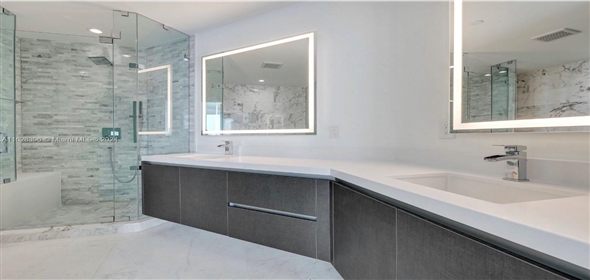 851 NE 1st Ave # 1506 Miami Florida, 33132 | Elegant and Modern Condo, with an Excellent Location