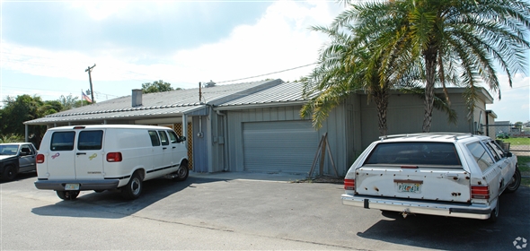 5101 W Ingraham St Tampa Florida, 33616 | Great Commercial Building