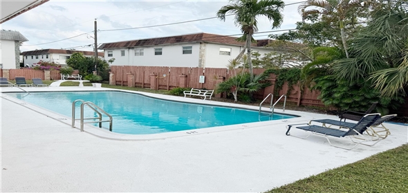 336 SW 1st St # B-5 Pompano Beach Florida, 33060 | Beautiful Condo