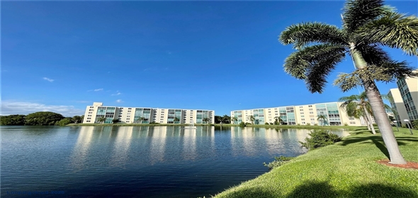 131 SE 3rd Ave APT 305 Dania Florida, 33004 | Sophisticated Condo