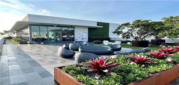 19790 W Dixie Hwy #304 Aventura Florida, 33180 | Beautiful Office