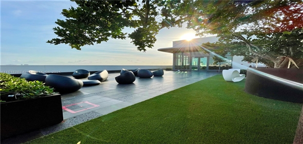 19790 W Dixie Hwy #304 Aventura Florida, 33180 | Beautiful Office