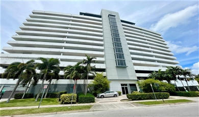 Spectacular condo