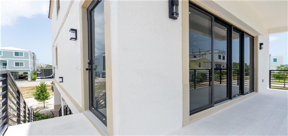 94825 S OVERSEAS HWY #51 , KEY LARGO OCEAN RESORT CO Cross Key Florida, 33037 | Spectacular Single Family Home